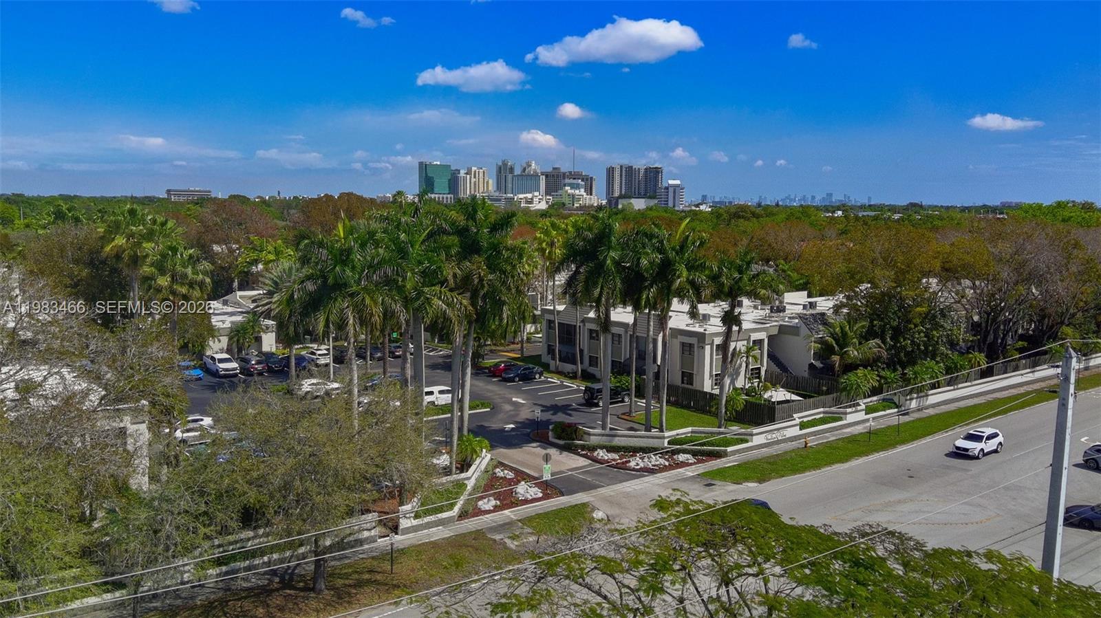 VENETIAN PALMS CONDO - Residential