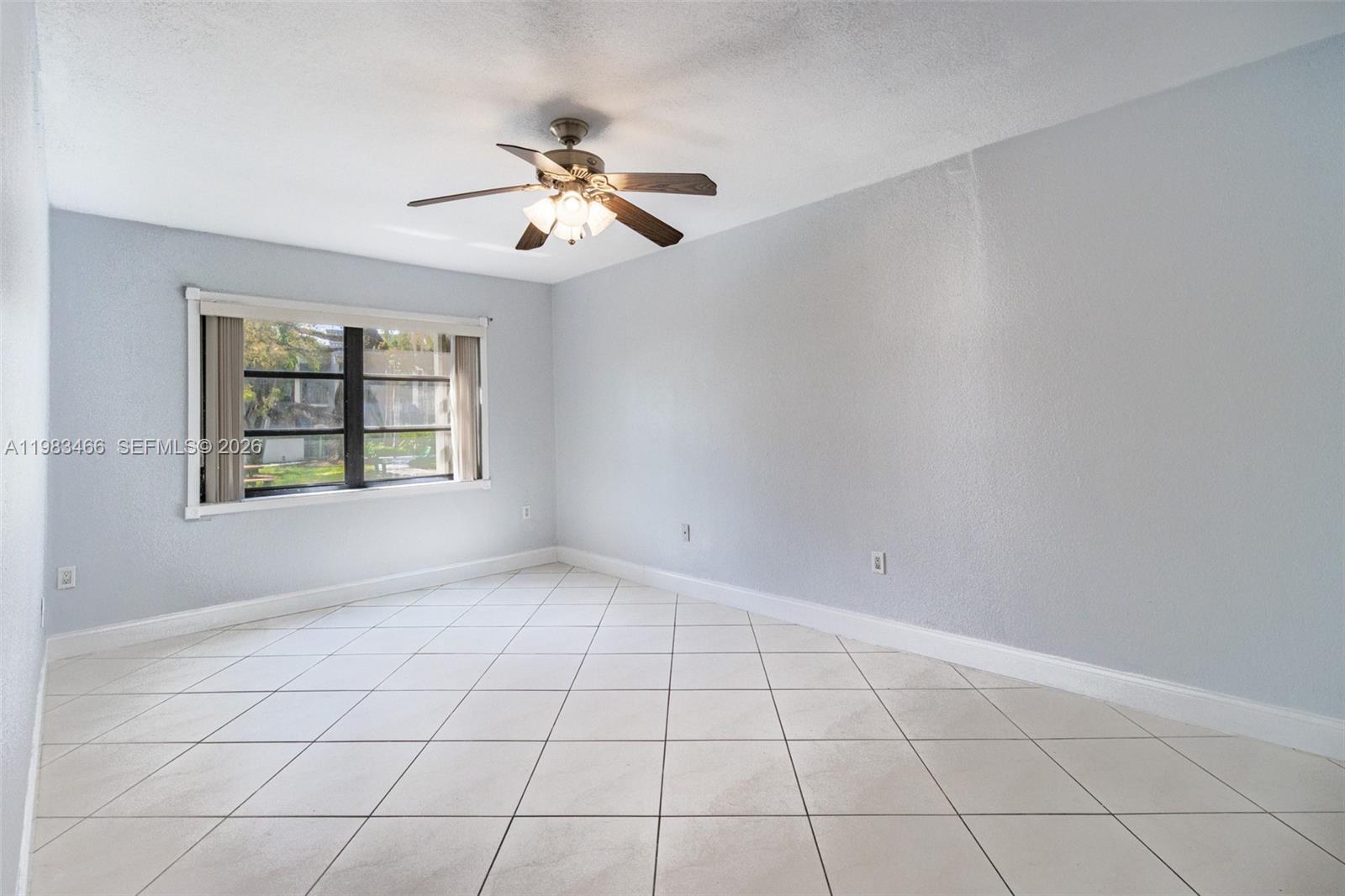 VENETIAN PALMS CONDO - Residential