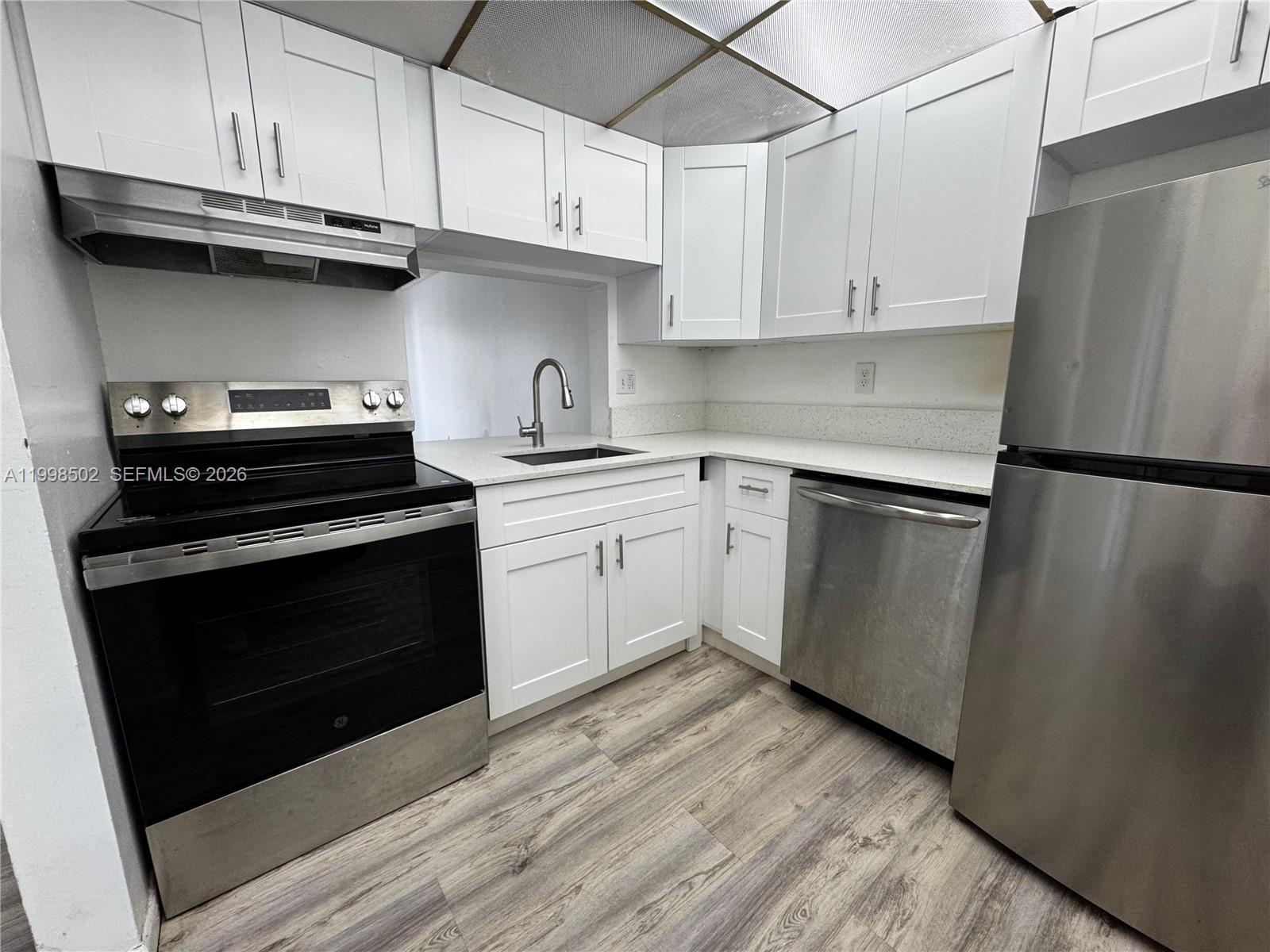 BROOKFIELD SQUARE CONDO - Residential