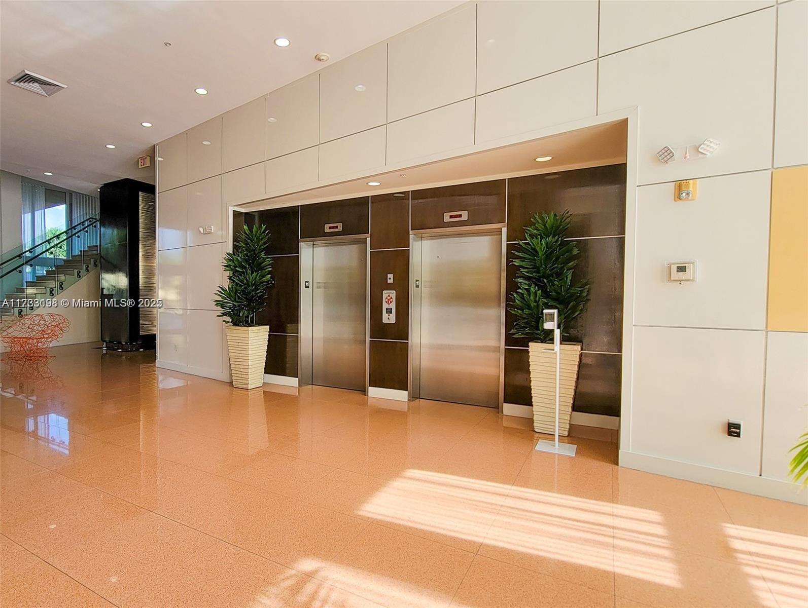 VENTURE AT AVENTURA WEST - Residential