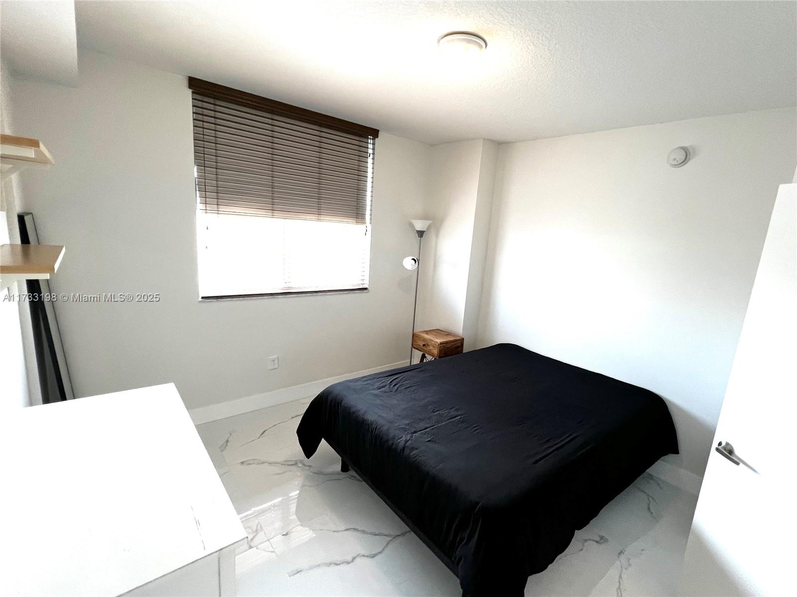 VENTURE AT AVENTURA WEST - Residential