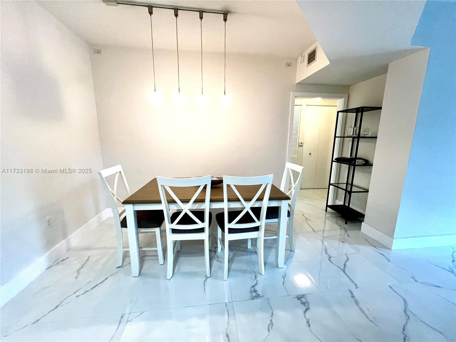 VENTURE AT AVENTURA WEST - Residential