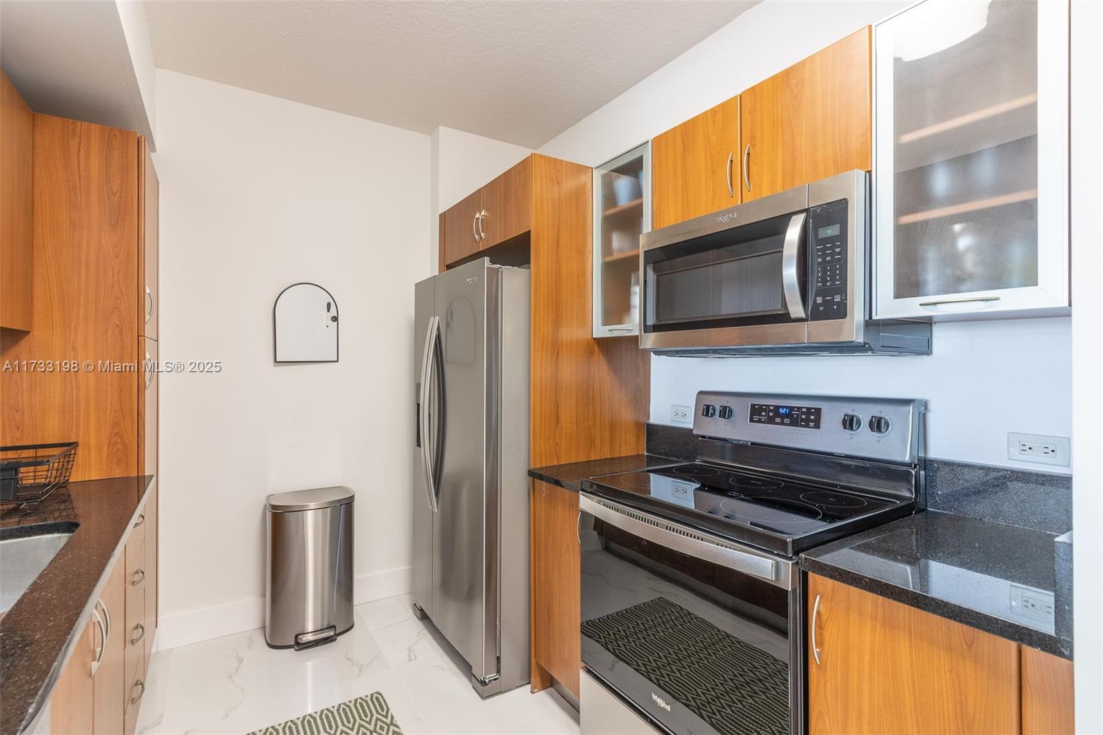 VENTURE AT AVENTURA WEST - Residential