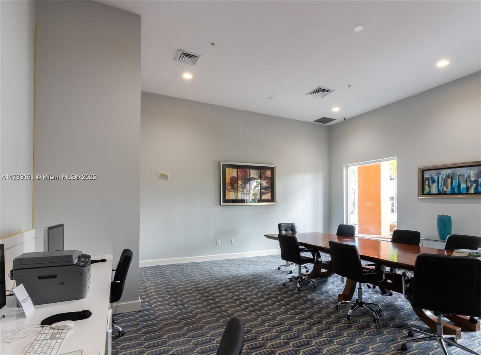 VENTURE AT AVENTURA WEST - Residential