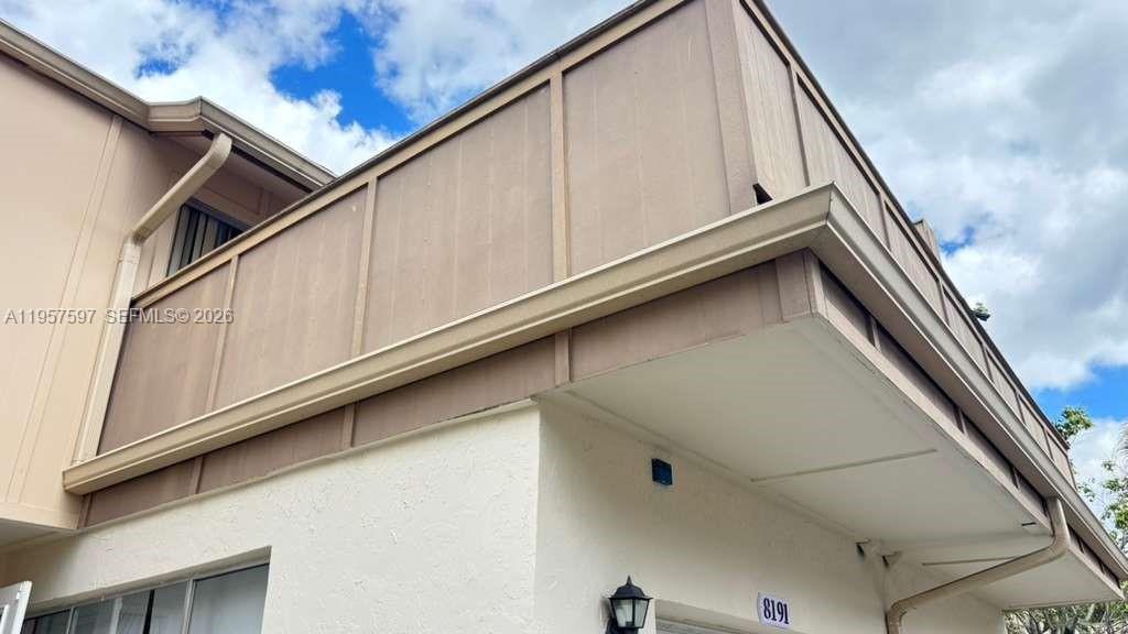 TOWNHOUSES AT JACARANDA - Residential