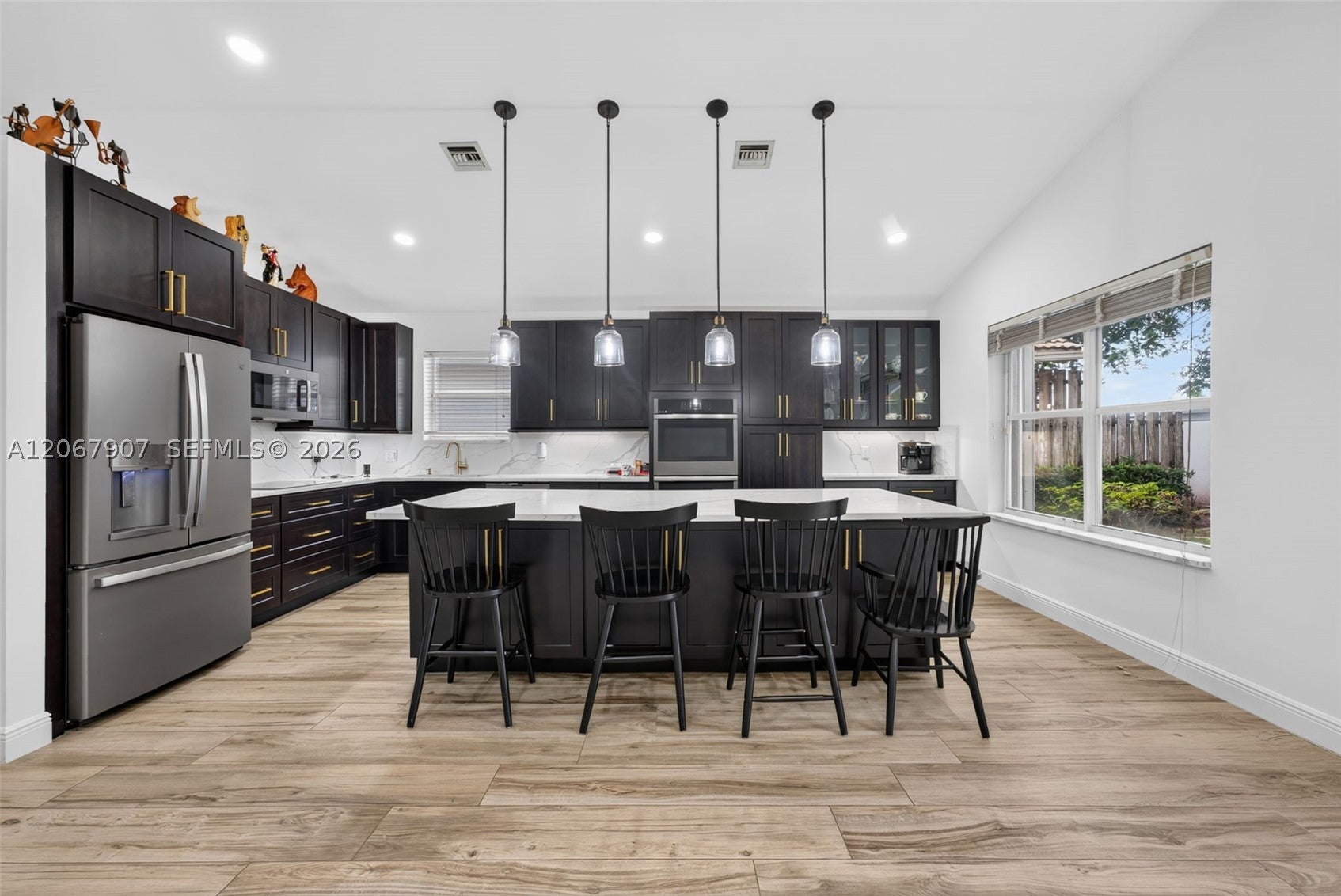 10471 S Utopia Cir S