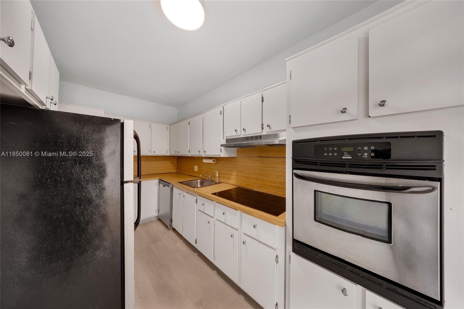 TREASURE BAY CLUB CONDO - Residential Lease