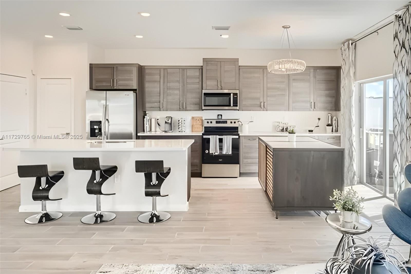 CEDAR AT KEYS GATE - Residential