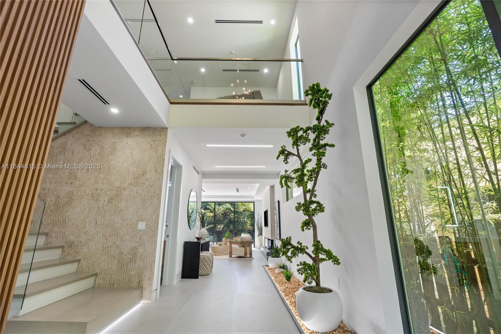807 SW 12th Ave