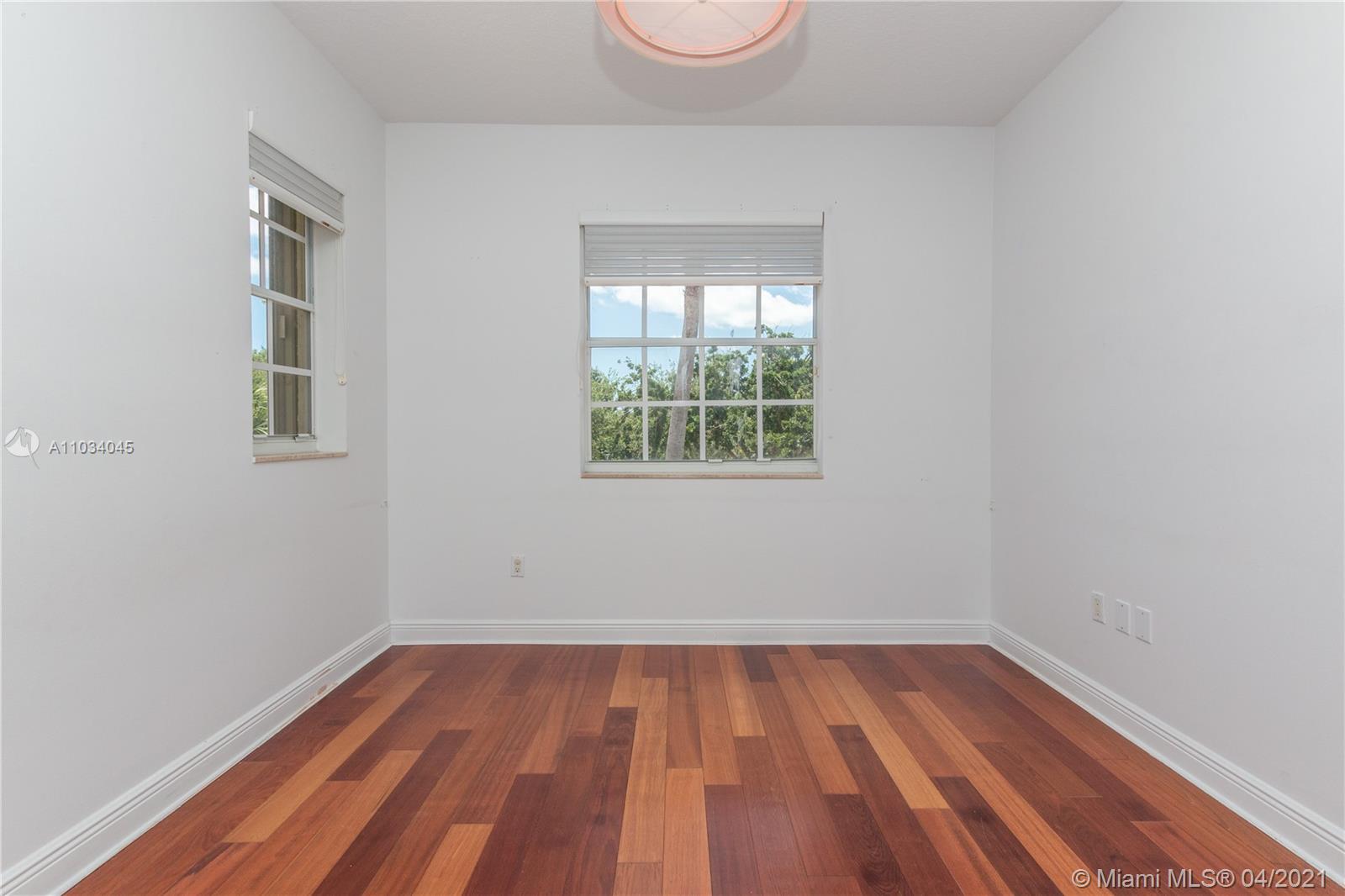 PRESIDENTIAL ESTATES SUB - Residential