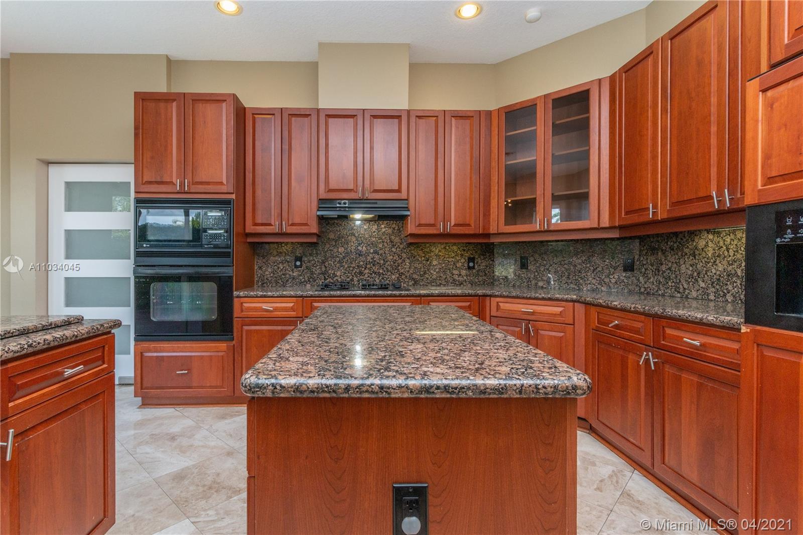 PRESIDENTIAL ESTATES SUB - Residential