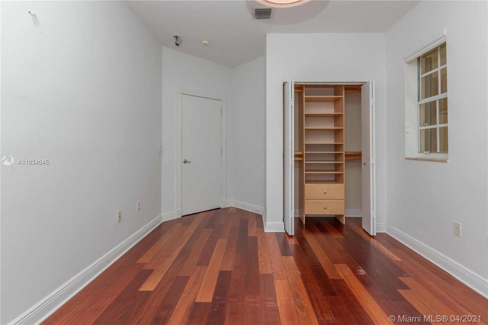 PRESIDENTIAL ESTATES SUB - Residential