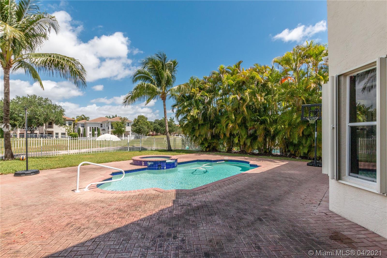 PRESIDENTIAL ESTATES SUB - Residential