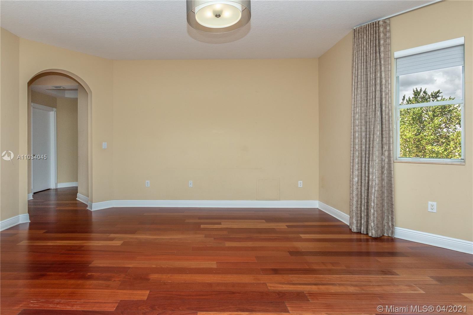 PRESIDENTIAL ESTATES SUB - Residential