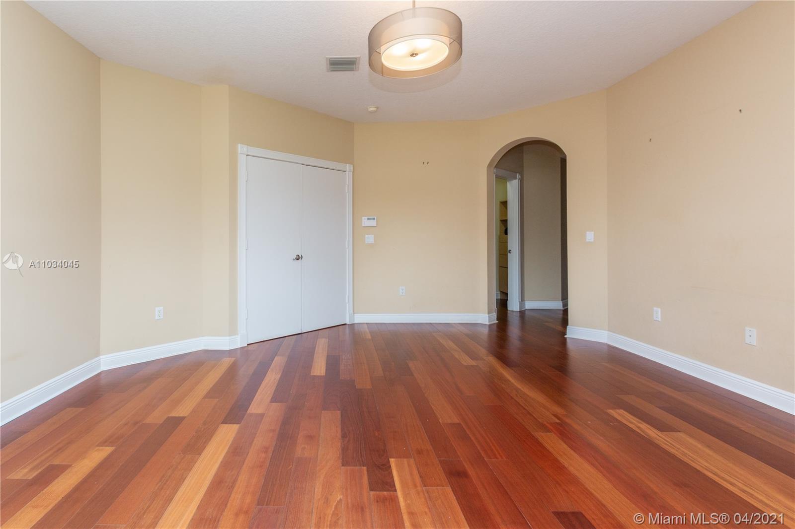 PRESIDENTIAL ESTATES SUB - Residential