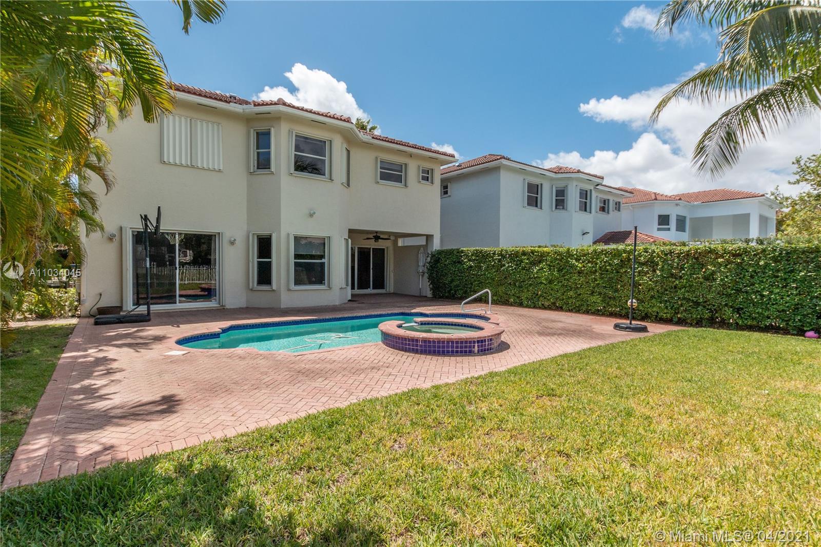 PRESIDENTIAL ESTATES SUB - Residential