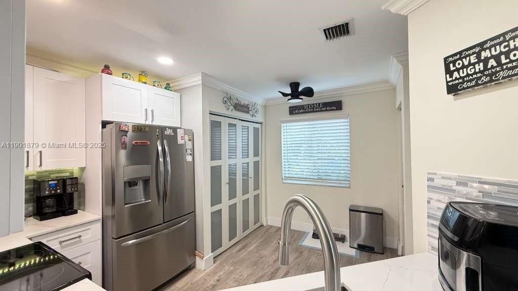 OLYMPIA & YORK RESIDENTIA - Residential Lease