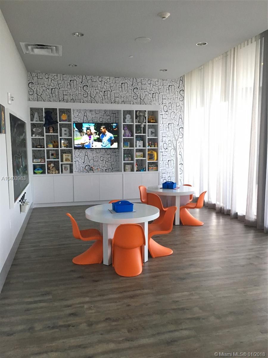 5252 PASEO CONDO - Residential