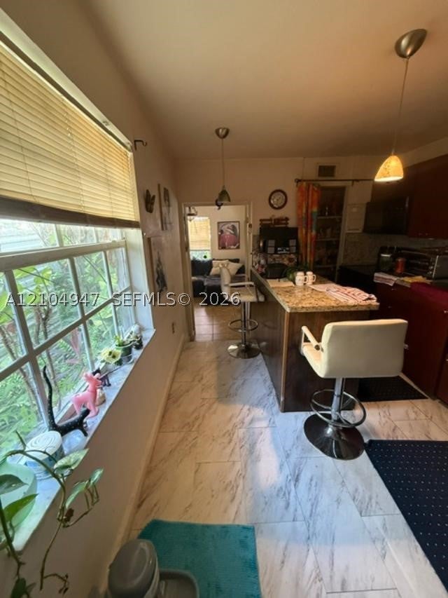2305 NE 135th Ter