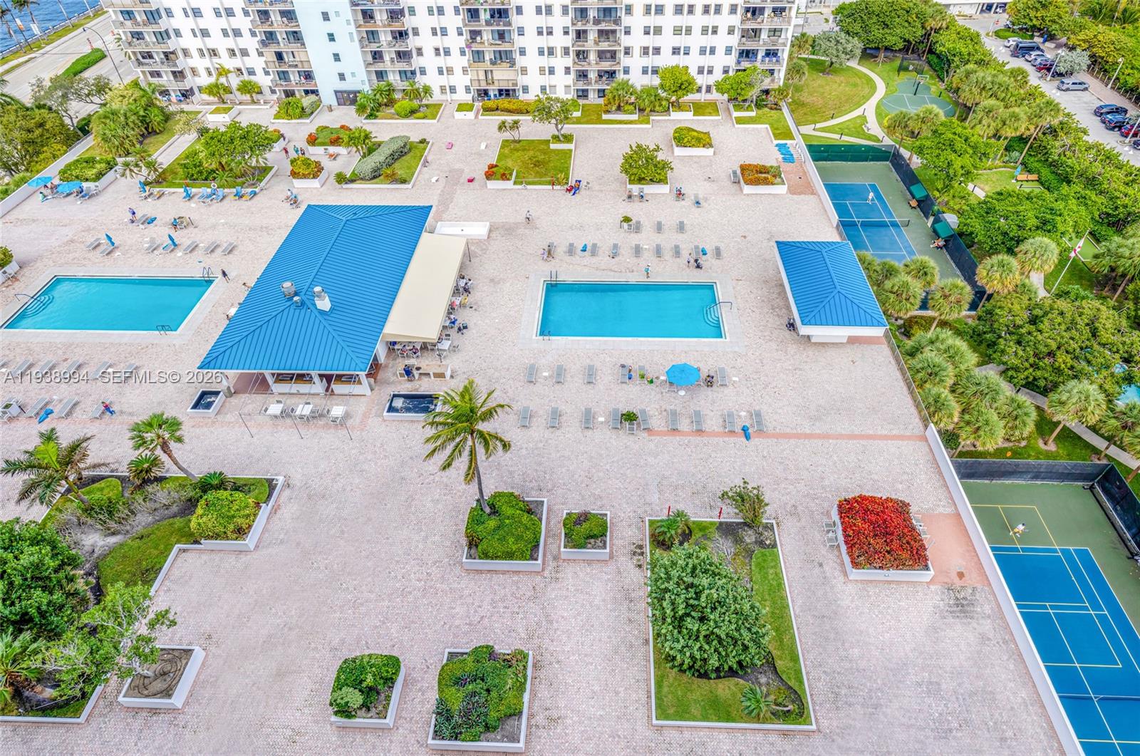 SUMMIT CONDO - Residential Lease