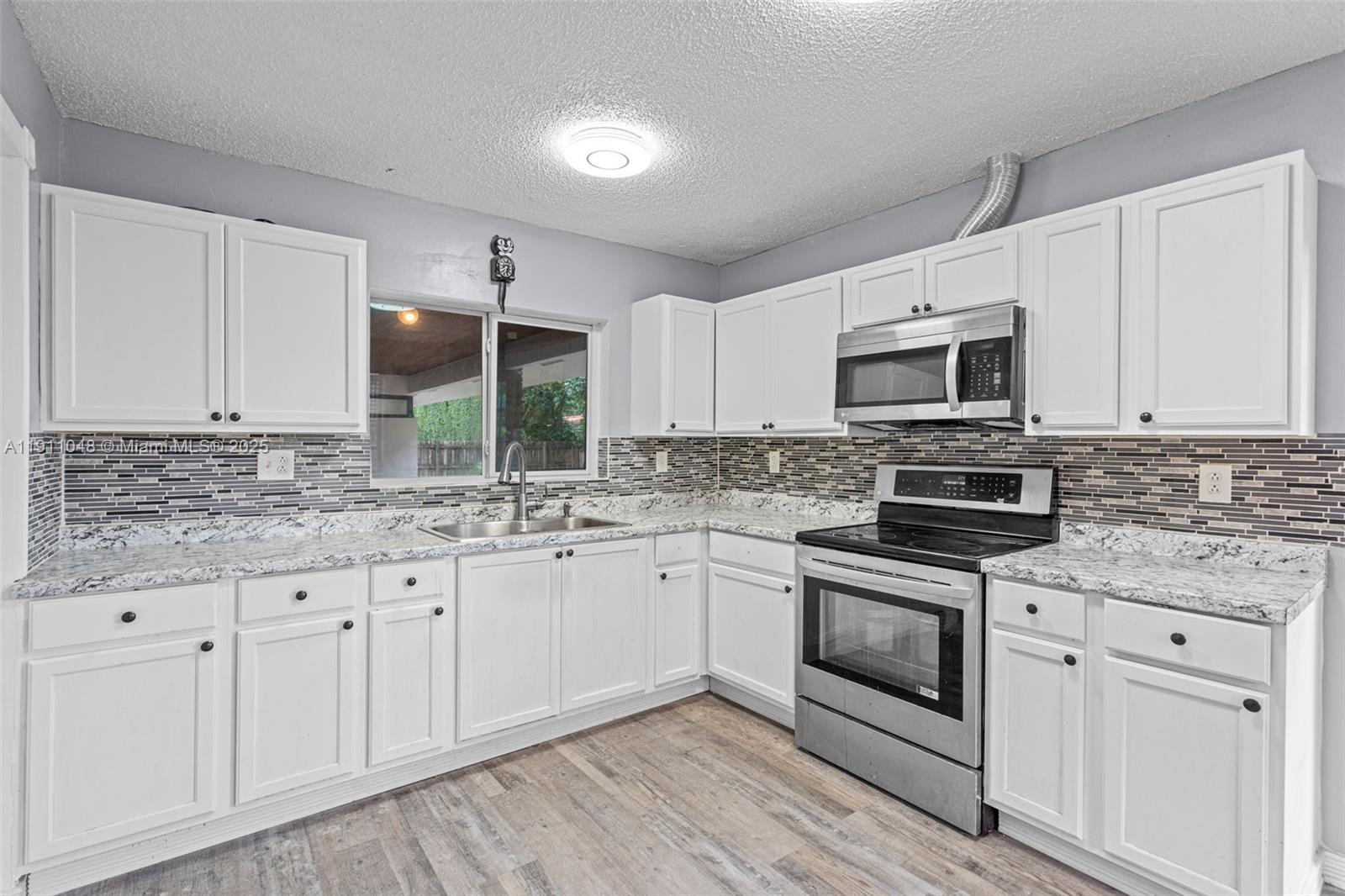 PARK PLACE ESTATES - Residential