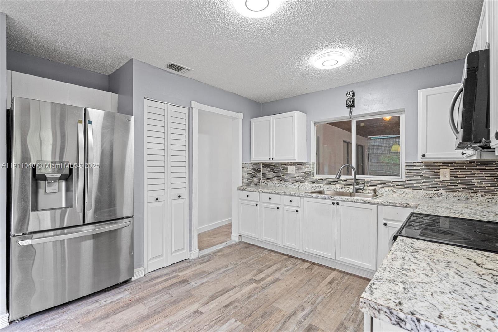 PARK PLACE ESTATES - Residential