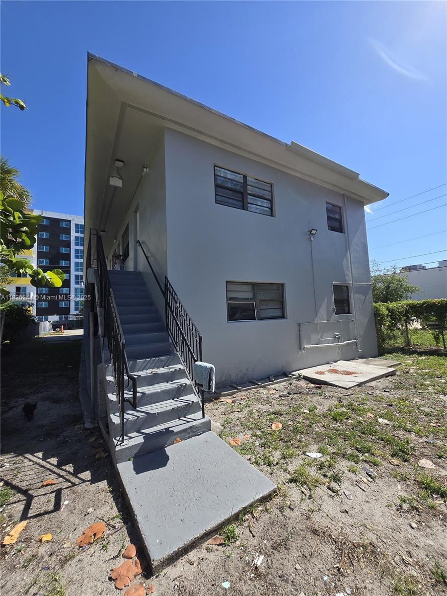 925 NW 69th St