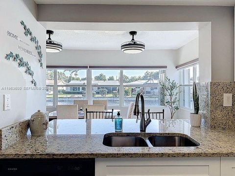 4506 NW 47th St Tamarac FL 33319