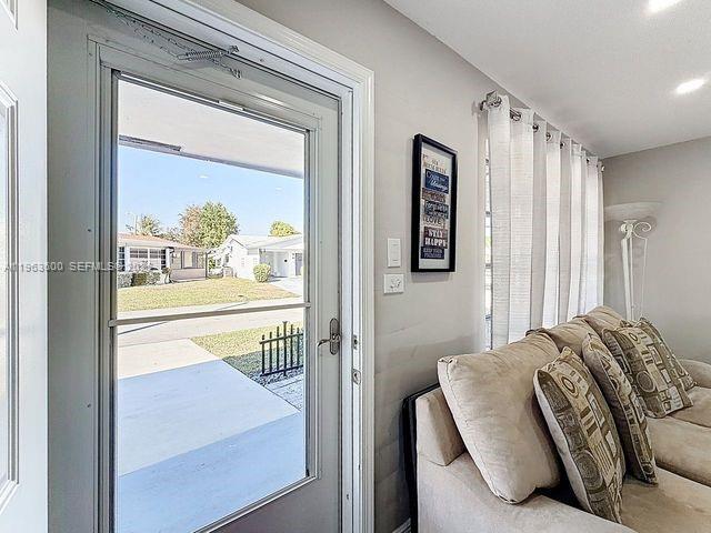 MAINLANDS OF TAMARAC LAKE - Residential