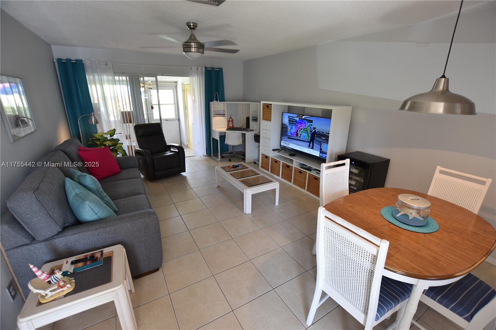 CRESTHAVEN VILLAS CONDO 2 - Residential