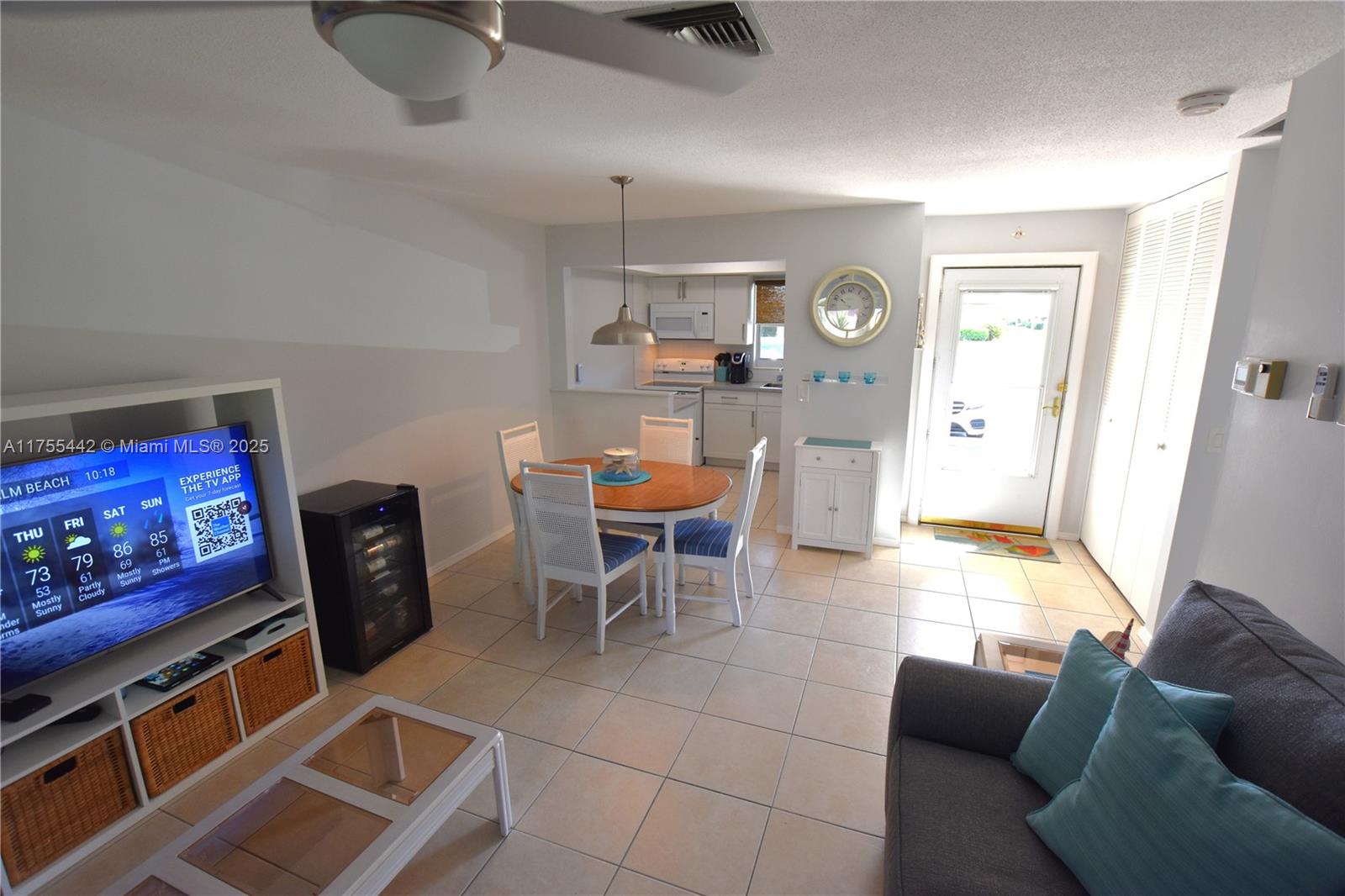 CRESTHAVEN VILLAS CONDO 2 - Residential