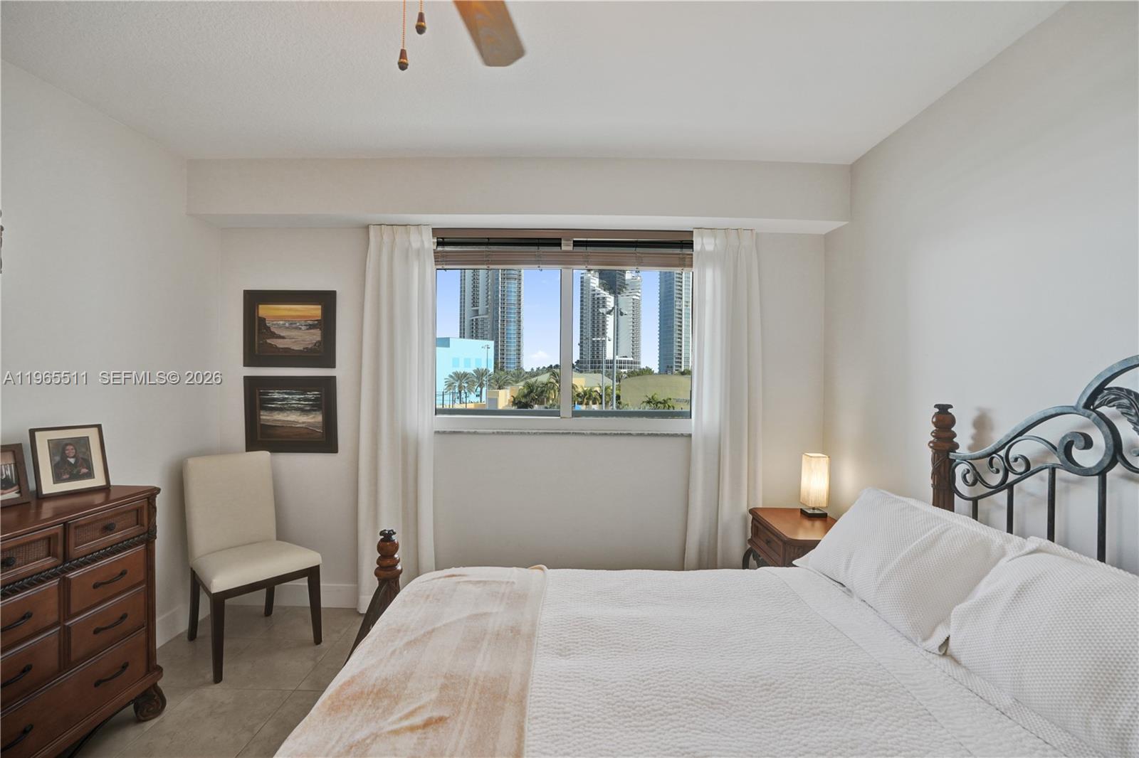 MARINA BAY CLUB CONDO HOT - Residential