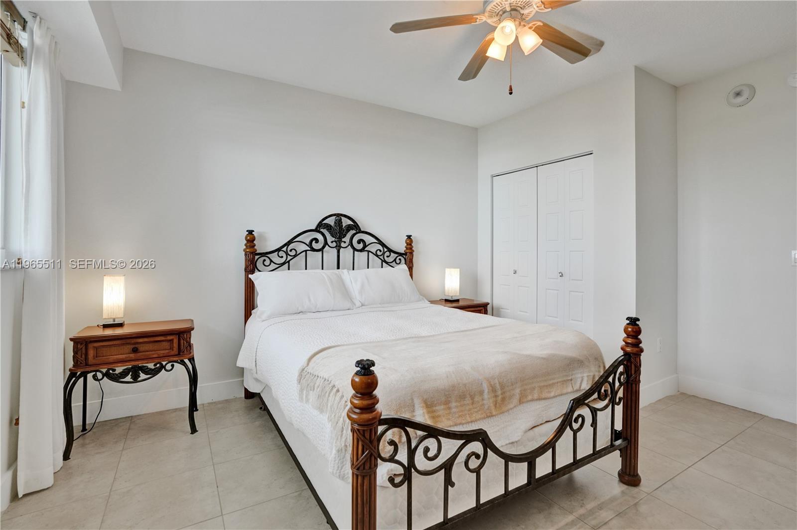 MARINA BAY CLUB CONDO HOT - Residential