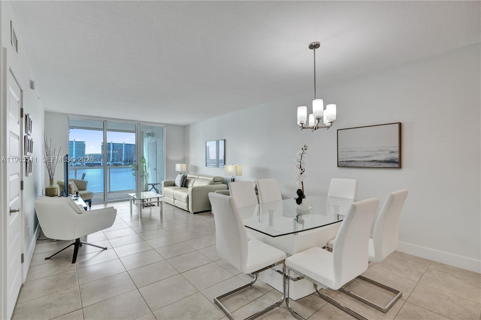 MARINA BAY CLUB CONDO HOT - Residential