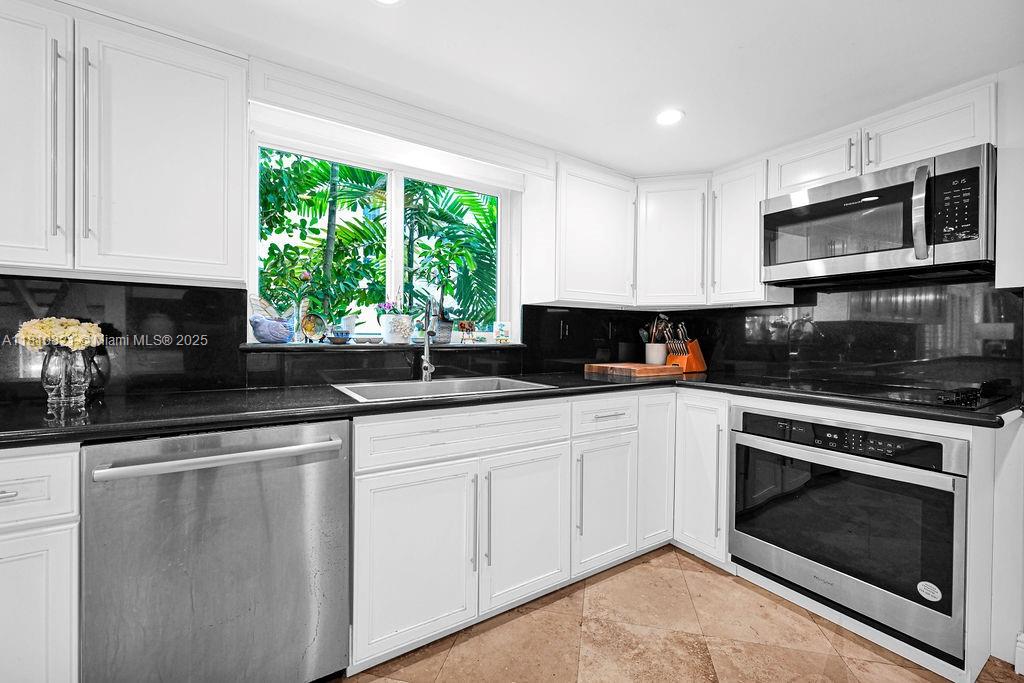 CORAL GABLES GRANADA SEC - Residential