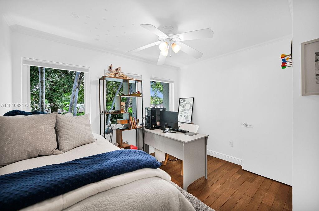 CORAL GABLES GRANADA SEC - Residential