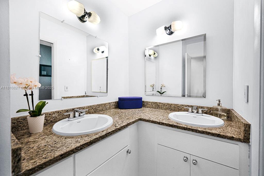 CORAL GABLES GRANADA SEC - Residential