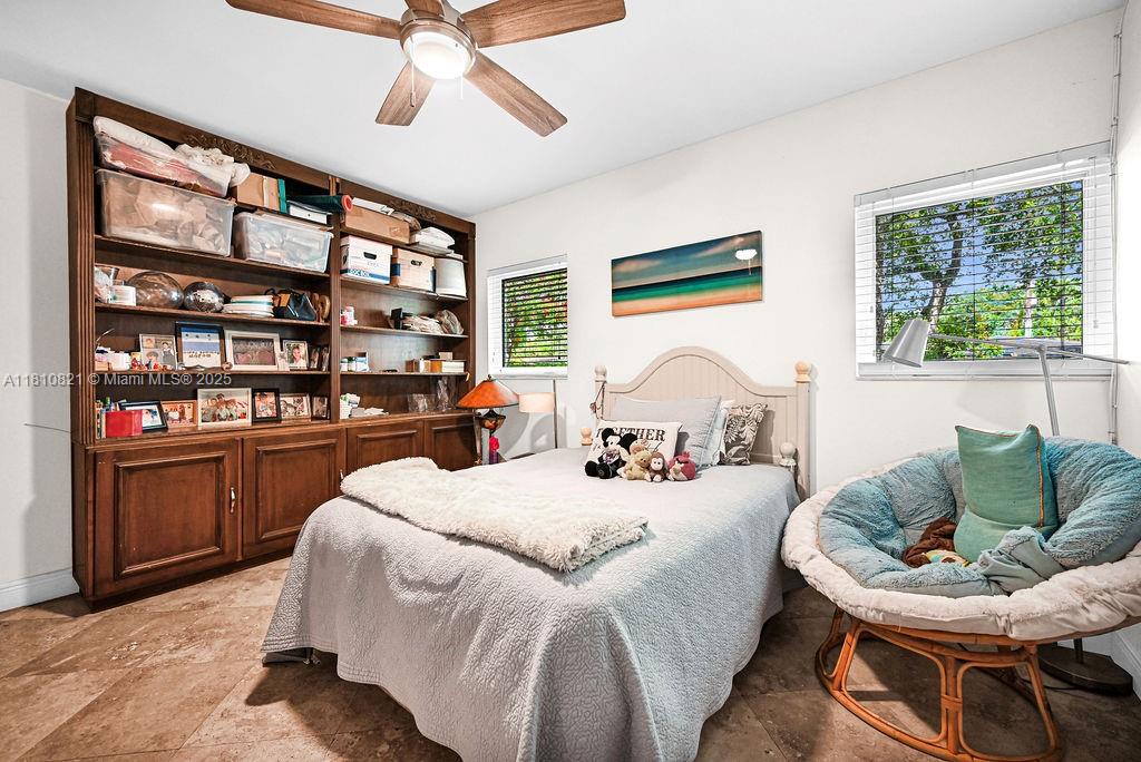 CORAL GABLES GRANADA SEC - Residential