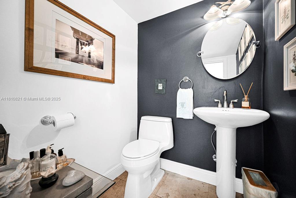 CORAL GABLES GRANADA SEC - Residential