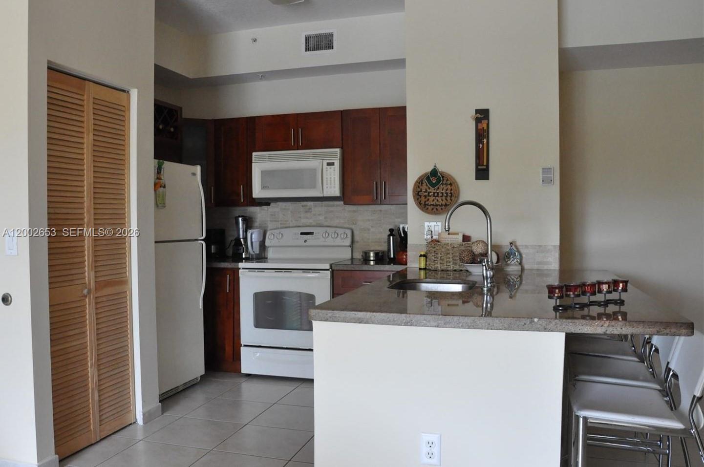 Palm Gardens At Doral Con - Residential Lease