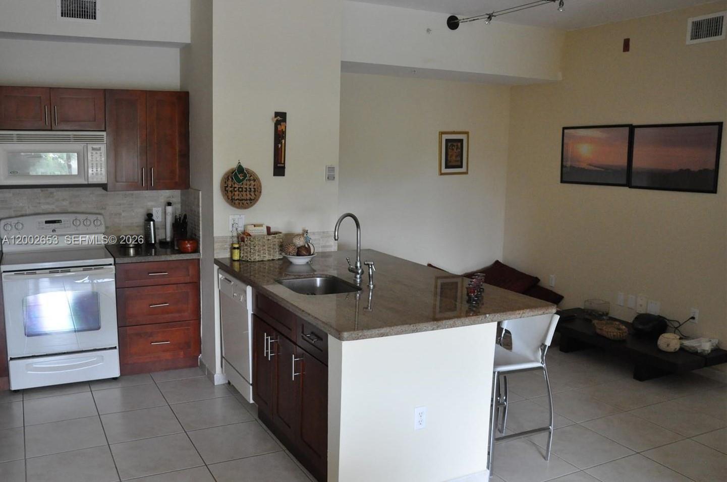 Palm Gardens At Doral Con - Residential Lease