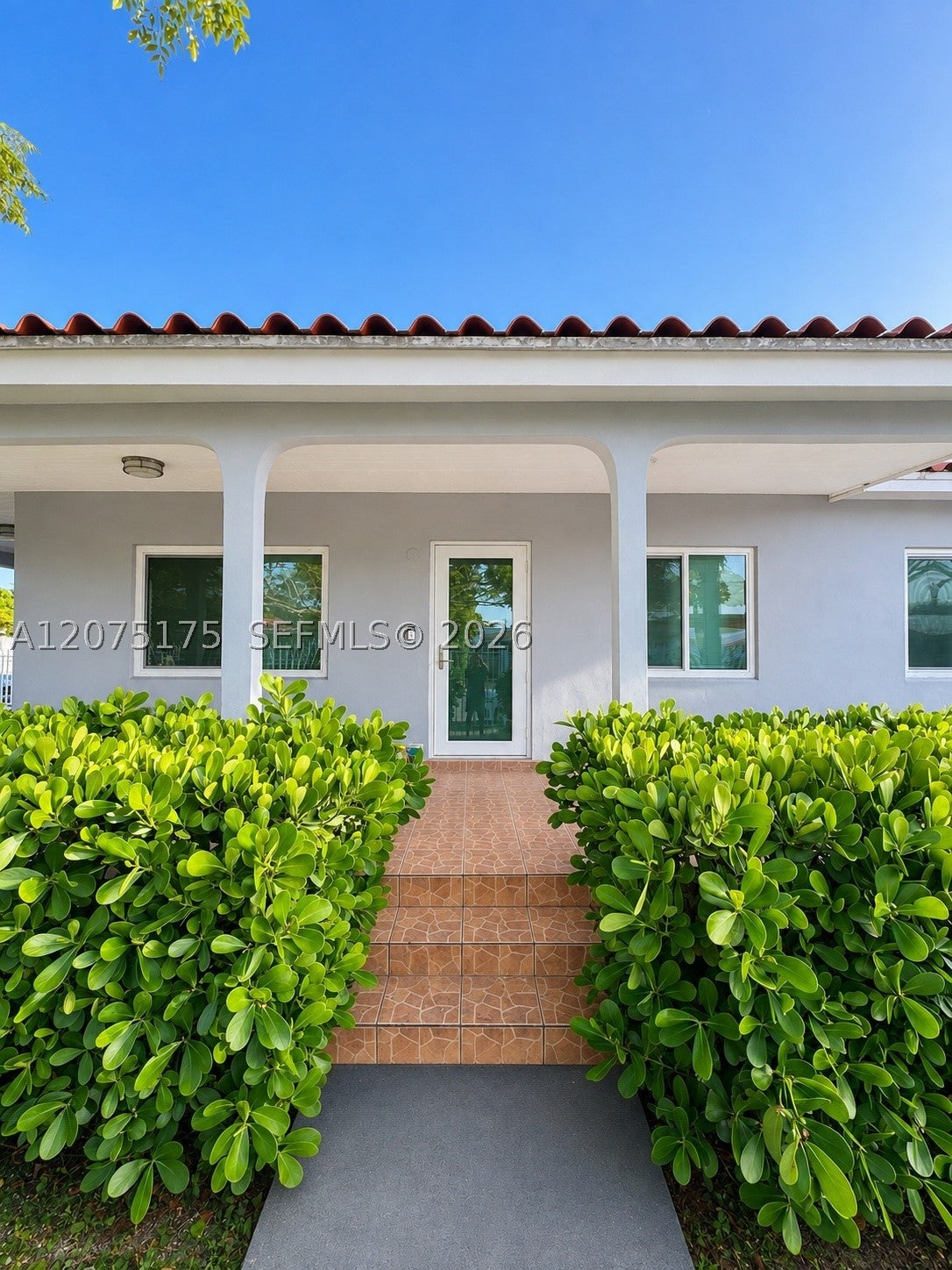 100 SW 51st Ct
