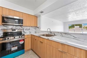 LAKE & TENNIS VILLAS PH 1 - Residential Lease