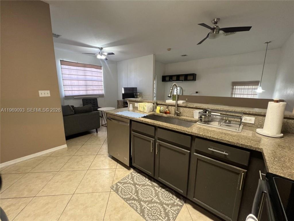 BANYAN BAY CONDO - Residential