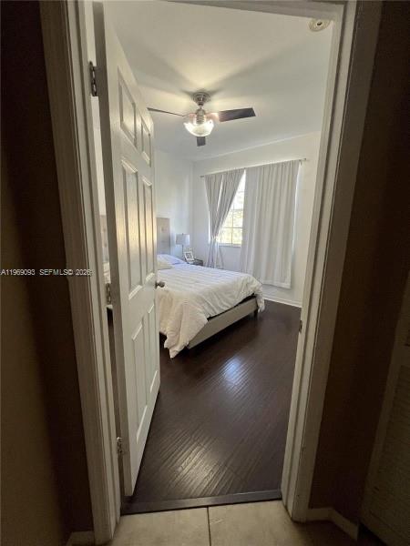 BANYAN BAY CONDO - Residential