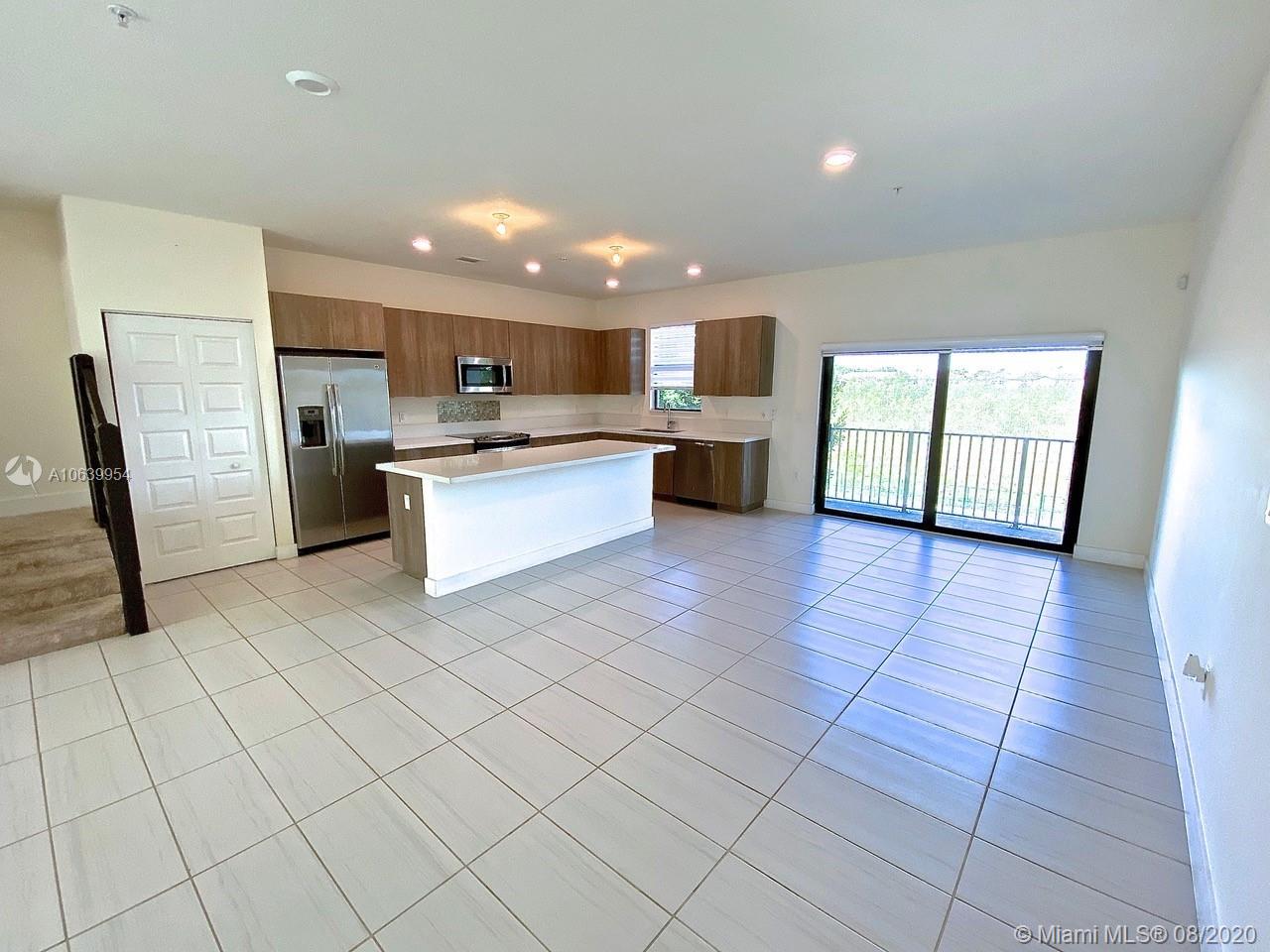 HIGHLAND AT PARK CENTRAL C - Residential