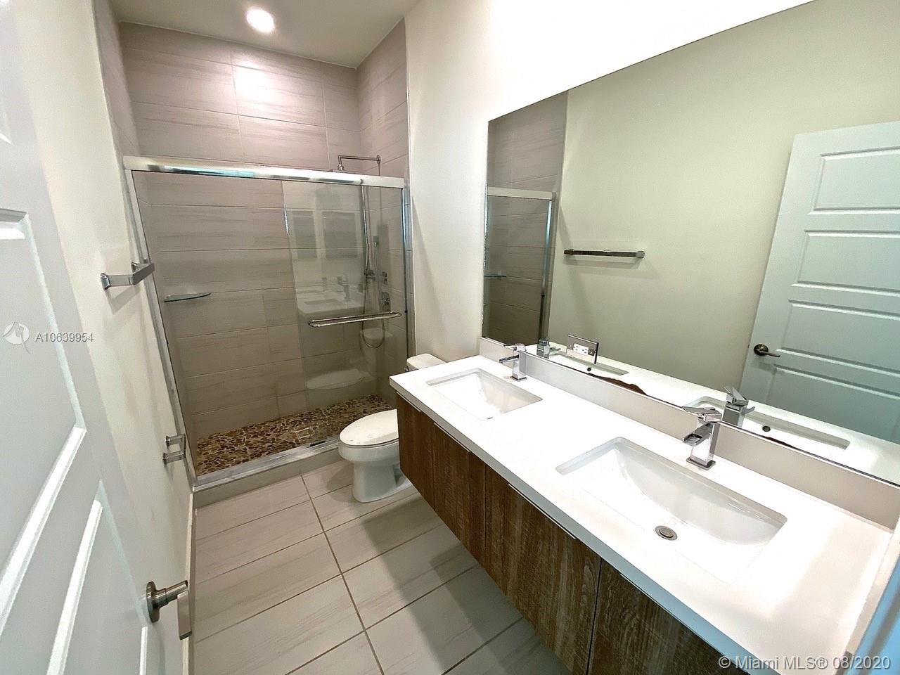 HIGHLAND AT PARK CENTRAL C - Residential