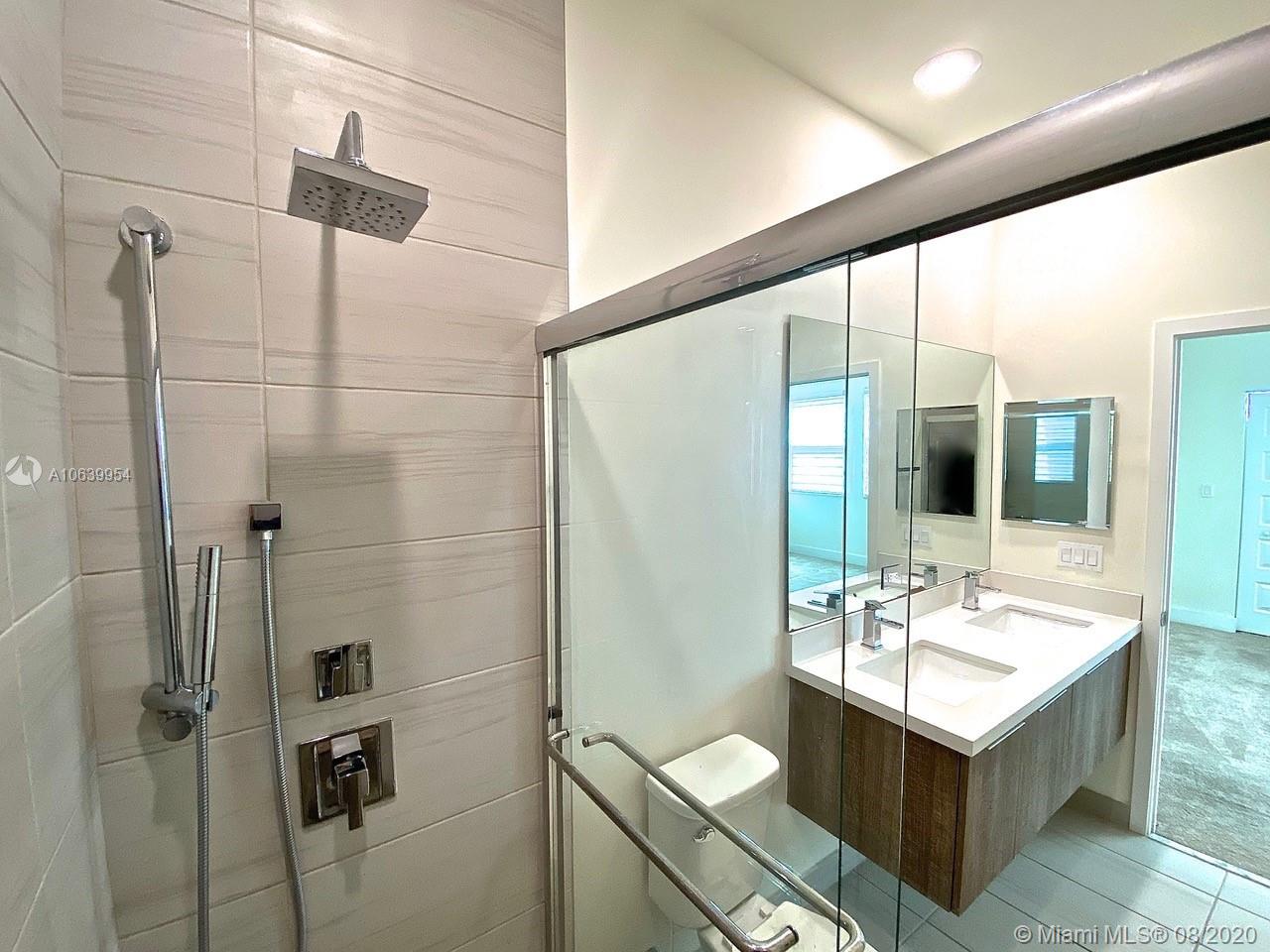 HIGHLAND AT PARK CENTRAL C - Residential
