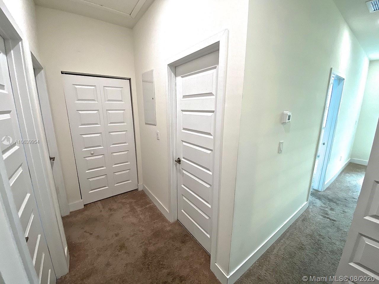 HIGHLAND AT PARK CENTRAL C - Residential