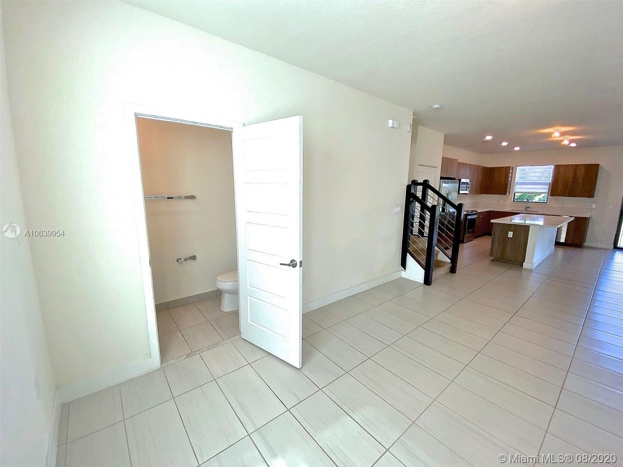 HIGHLAND AT PARK CENTRAL C - Residential